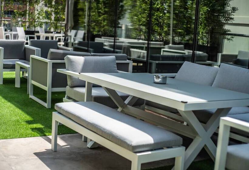 Signature 1 Hotel Tecom