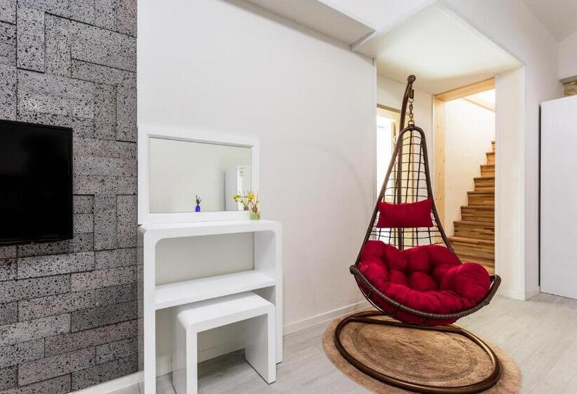 Jeju Turning Point Pension