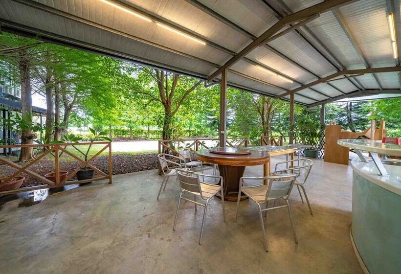 Leisure Bed And Breakfast