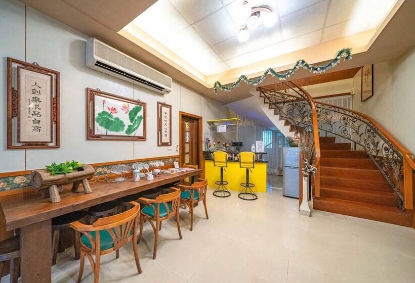 Leisure Bed And Breakfast