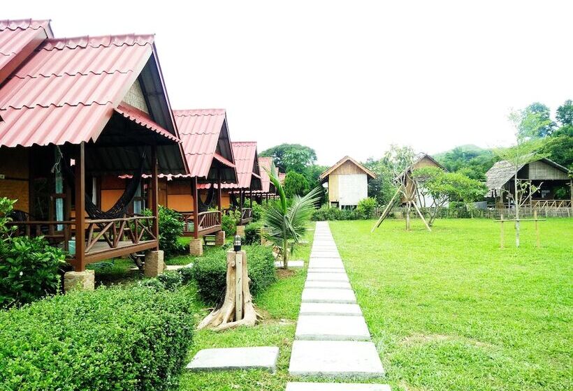 פנסיון Pai Nam Now