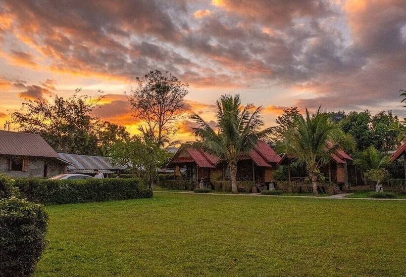 פנסיון Pai Nam Now