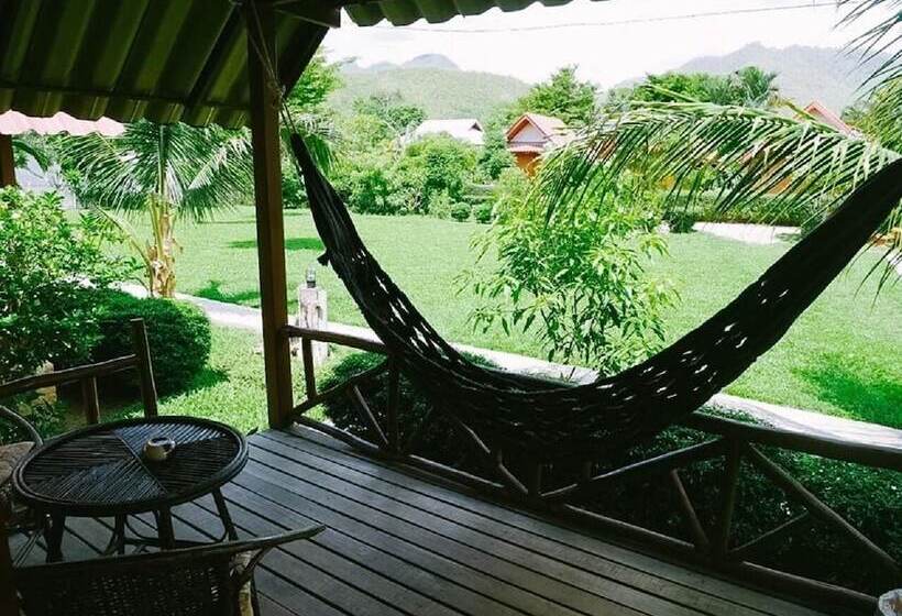 פנסיון Pai Nam Now