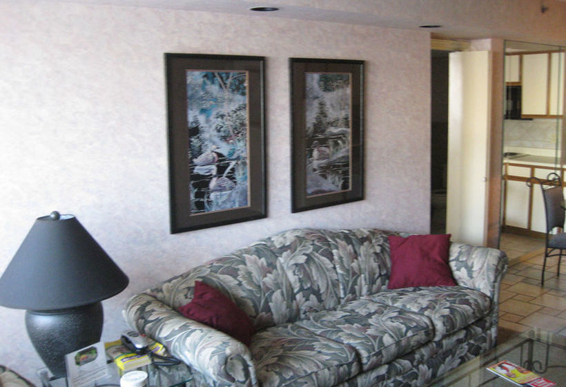 Roark Vacation Resort