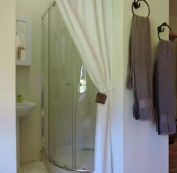Tracey's B&b