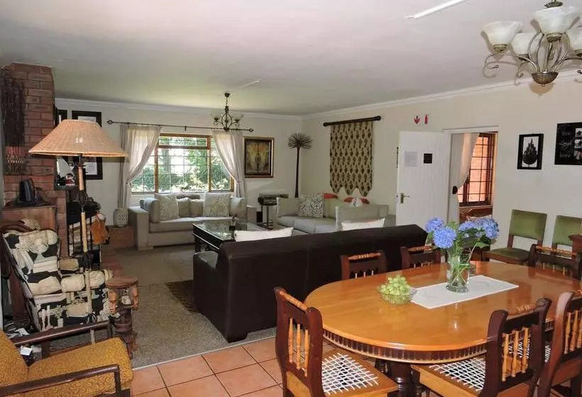 Tracey's B&b