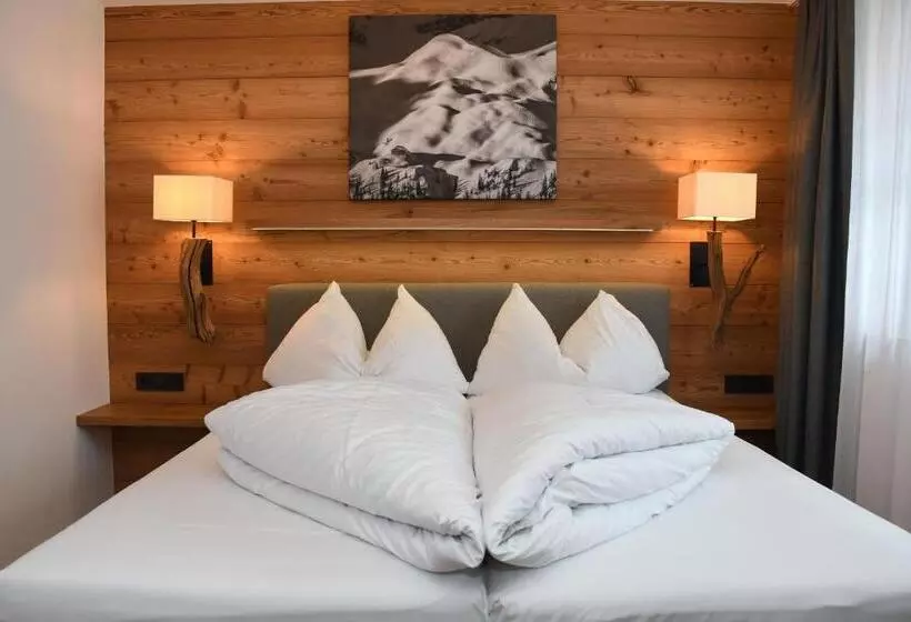 Astn Hütten Residenz Waldsicht Königsleiten   Ferienwohnungen