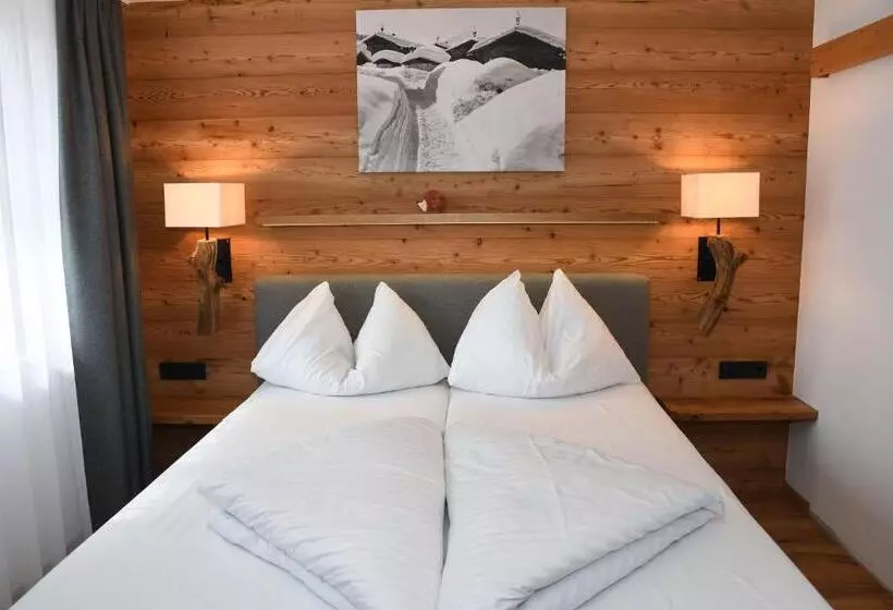 Astn Hütten Residenz Waldsicht Königsleiten   Ferienwohnungen