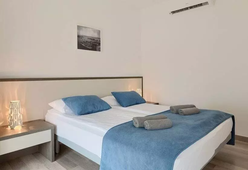 ベッドアンドブレックファースト Pula City Center Accommodation With Free Parking
