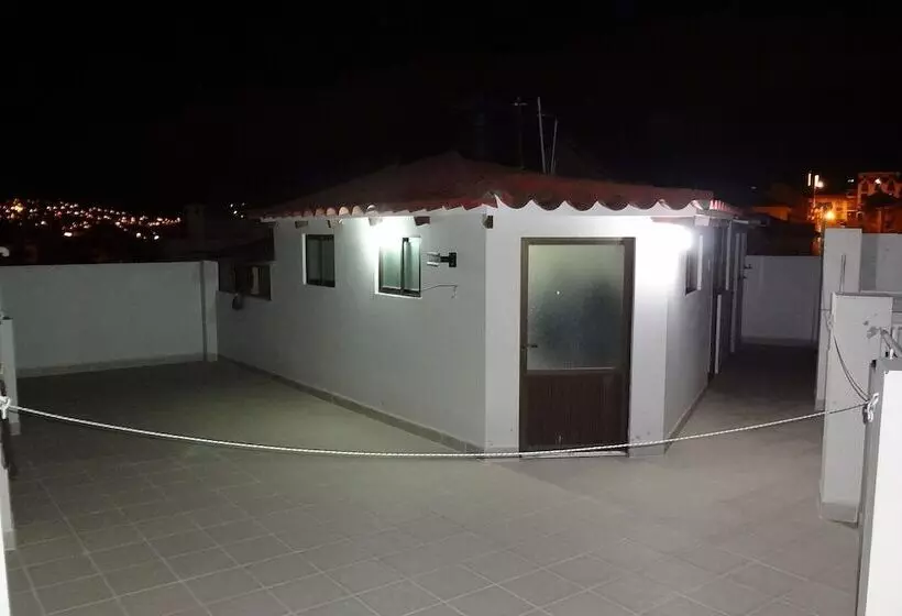 Hostelling Bustillo