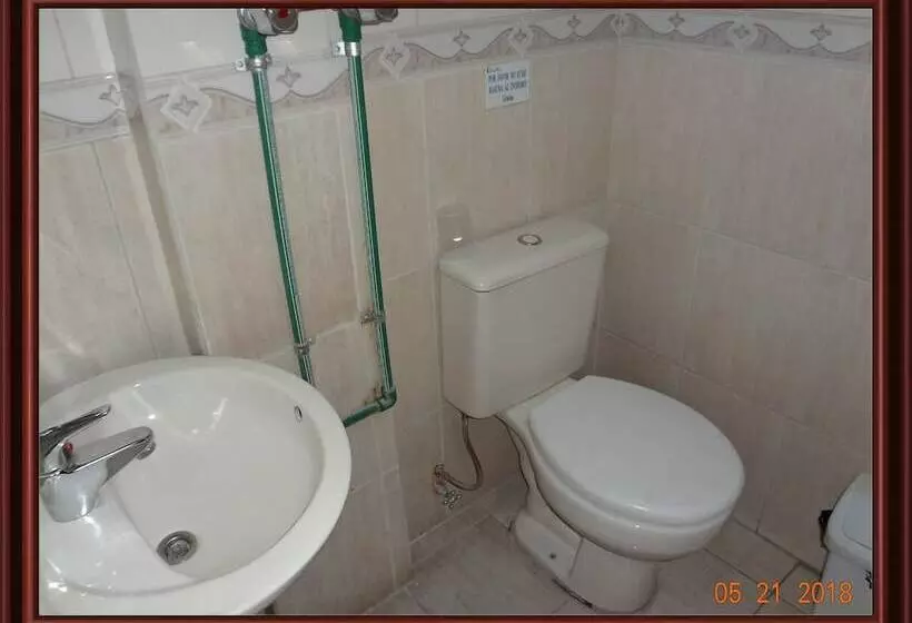 Hostelling Bustillo