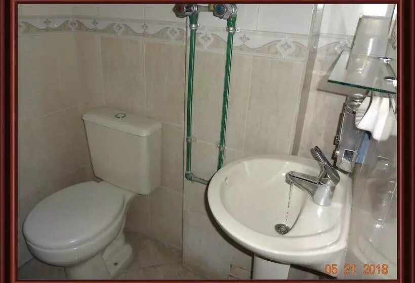 Hostelling Bustillo
