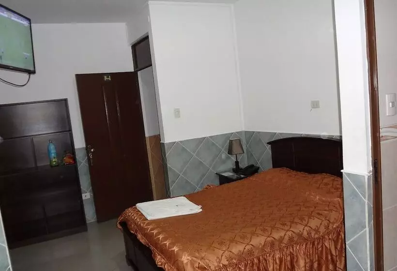 Hostelling Bustillo