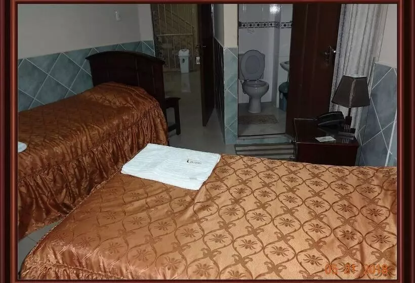 Hostelling Bustillo