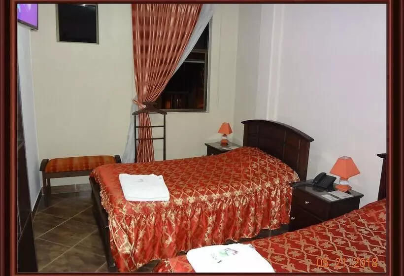 Hostelling Bustillo