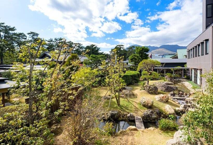 בית מלון כפרי Amane Resort Gahama