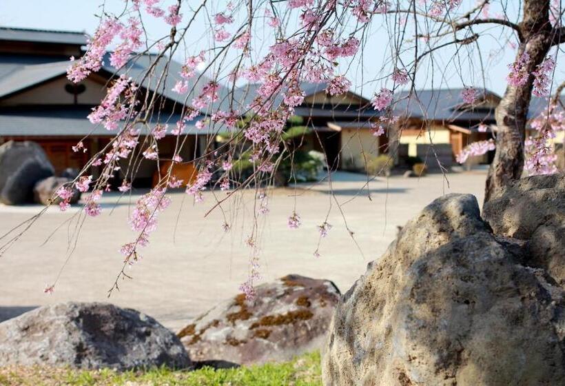 בית מלון כפרי Bessou Kakei