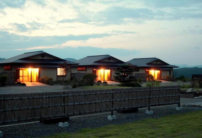 בית מלון כפרי Bessou Kakei