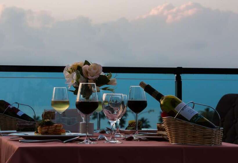 هتل Euphoria Batumi Convention & Casino