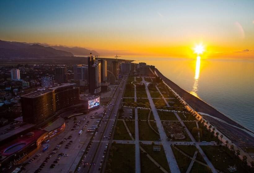 هتل Euphoria Batumi Convention & Casino