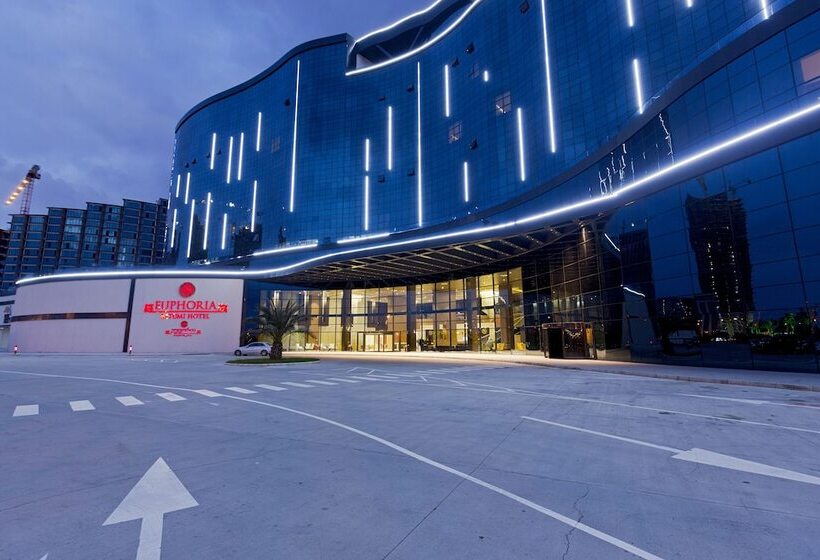 هتل Euphoria Batumi Convention & Casino