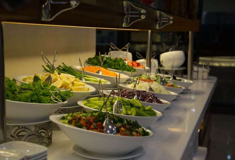 هتل Euphoria Batumi Convention & Casino