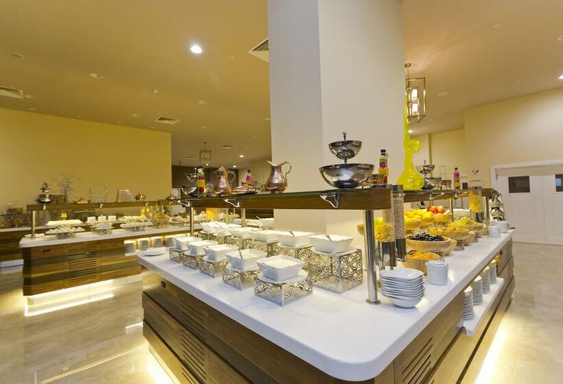 هتل Euphoria Batumi Convention & Casino