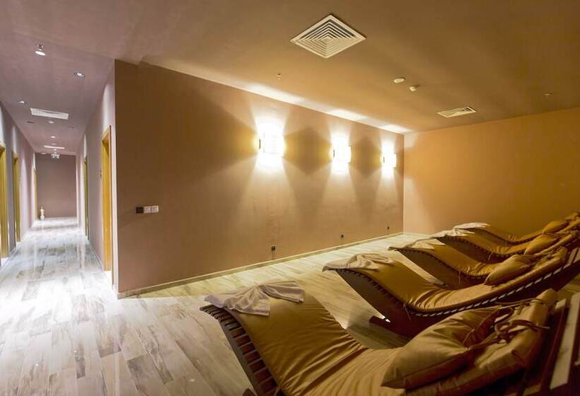 هتل Euphoria Batumi Convention & Casino