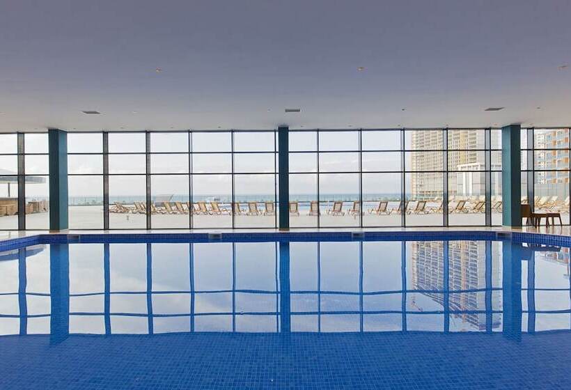 هتل Euphoria Batumi Convention & Casino