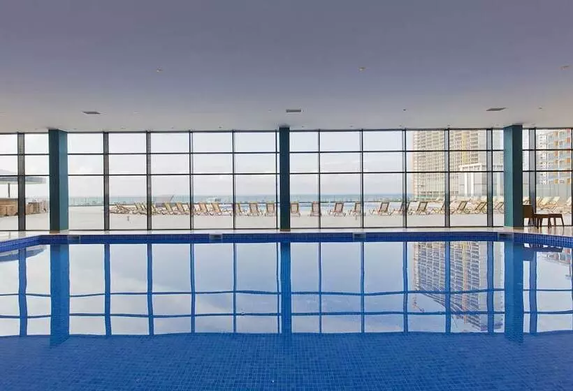 هتل Euphoria Batumi Convention & Casino