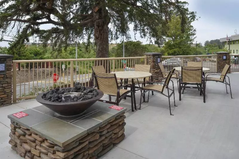 ホテル Fairfield Inn & Suites By Marriott Santa Cruz