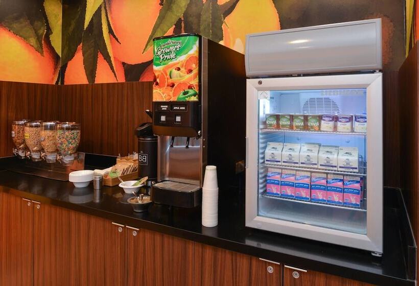 فندق Fairfield Inn & Suites By Marriott Santa Cruz