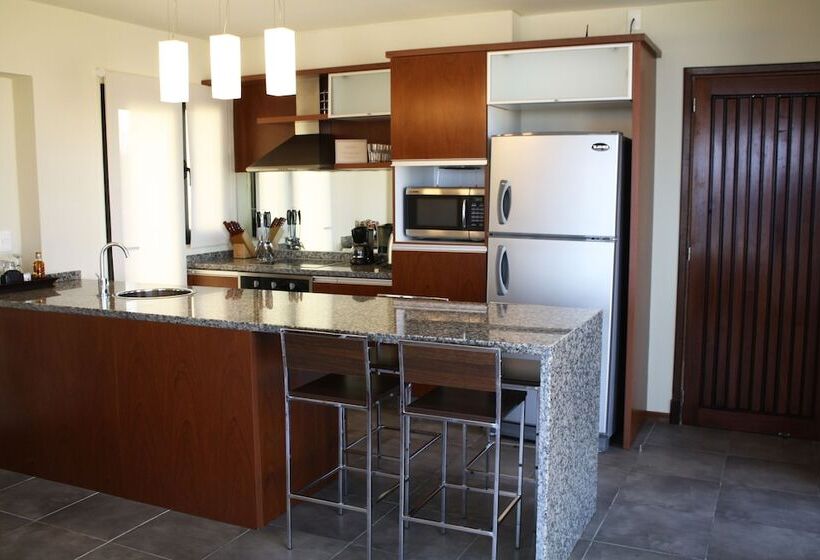 בית מלון כפרי La Solana Boutique