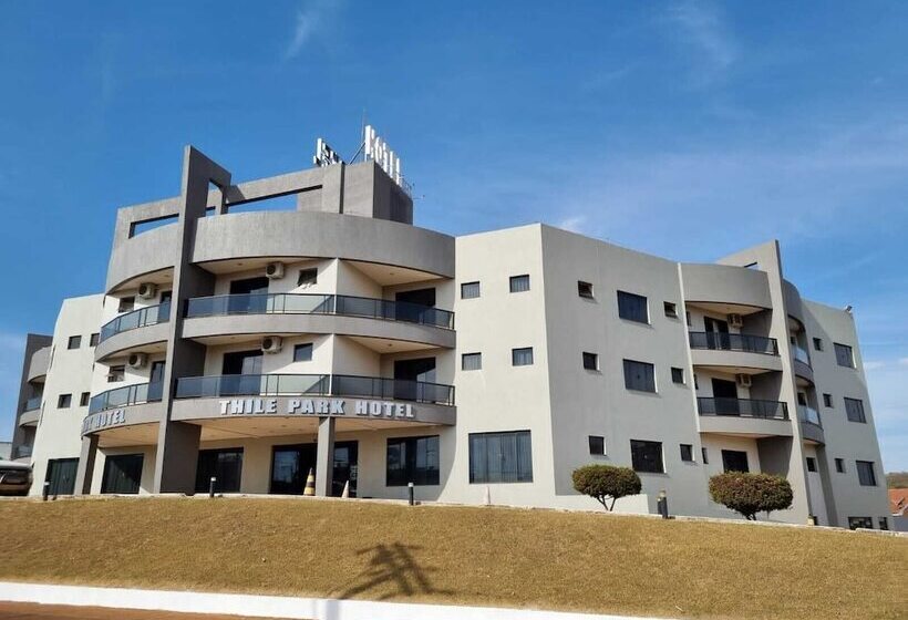 فندق Thile Park