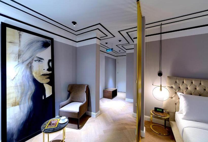 Walton Hotels Galata