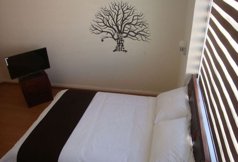 膳宿费 Meadow House