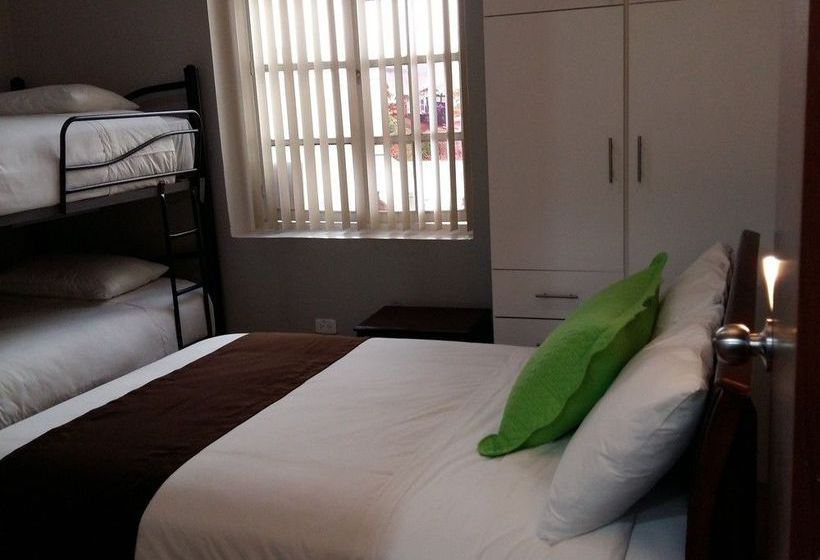 膳宿费 Meadow House