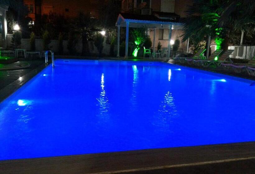 בית מלון כפרי Uzunhan