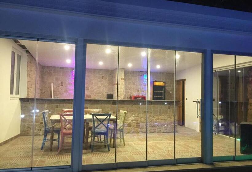 בית מלון כפרי Uzunhan