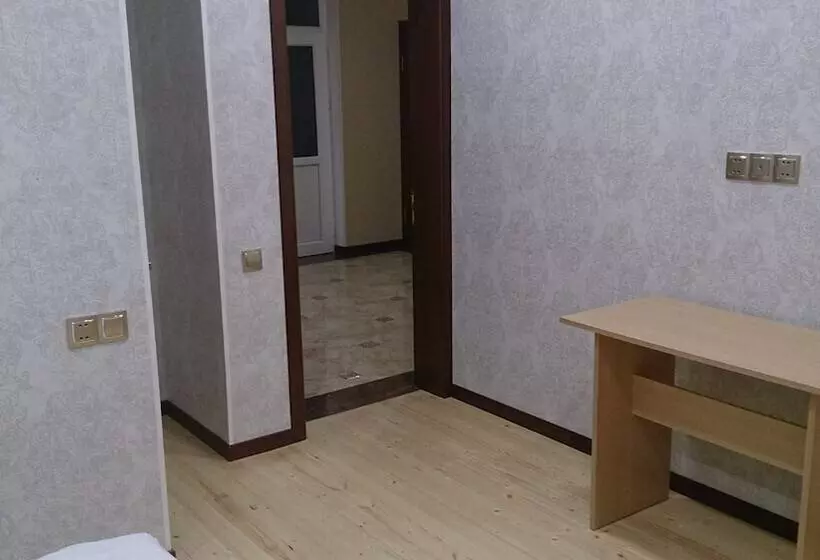هاستل Baku Butik Mini