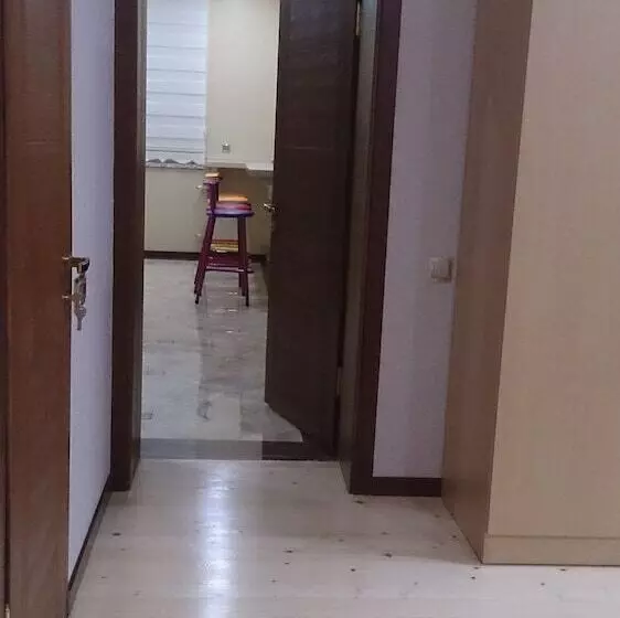 هاستل Baku Butik Mini