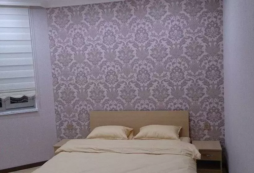 هاستل Baku Butik Mini