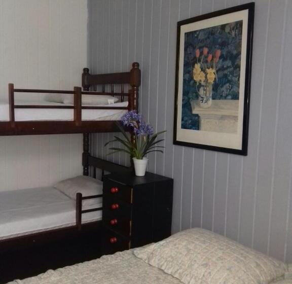 هاستل Brumar Inn