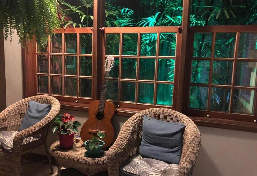 Hostel Pousada Brisa De Paraty