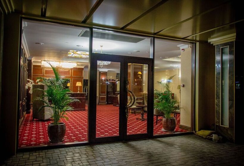 هتل Bristol Central Park