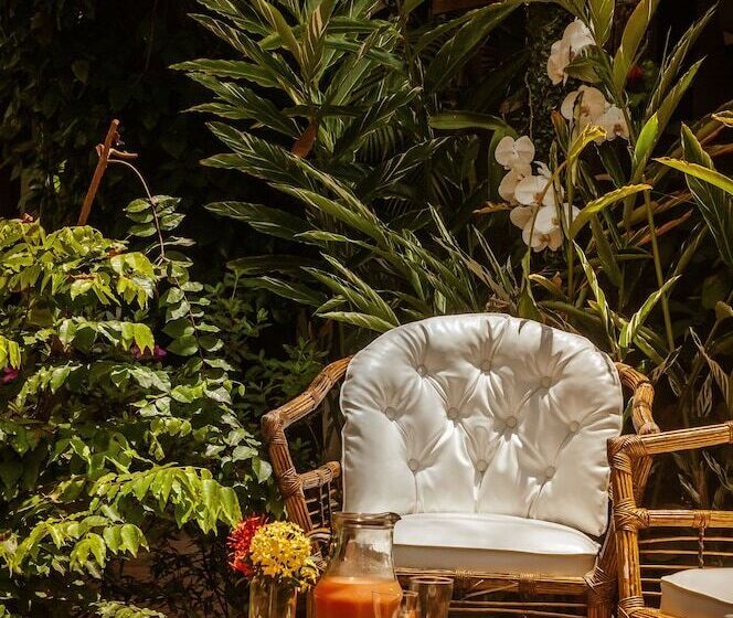 هتل Casa Blanca Park