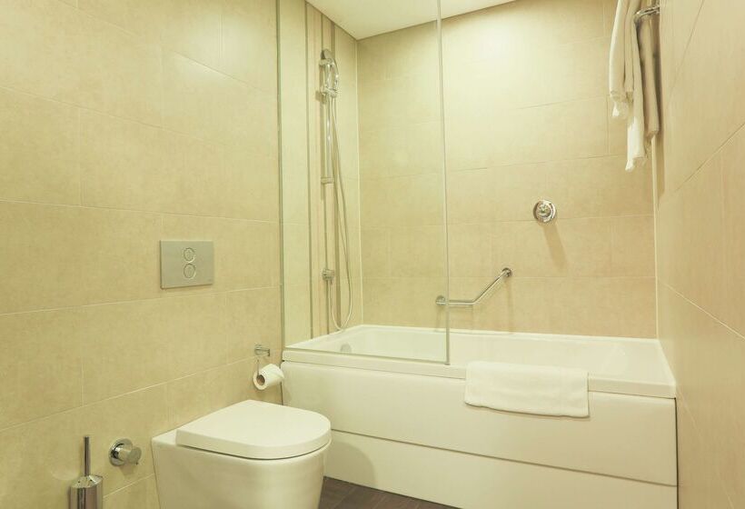 בית מלון כפרי Hilton Garden Inn Eskisehir