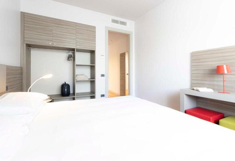 ホテル La Primula