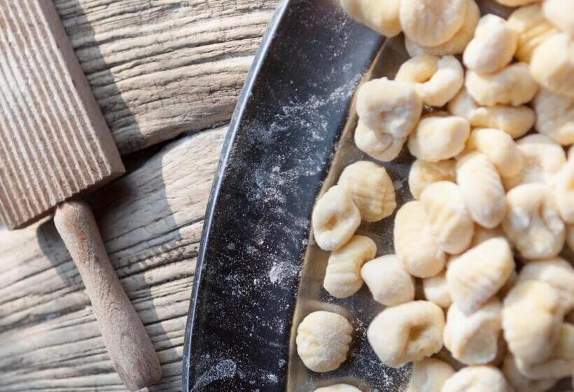 ホテル La Primula