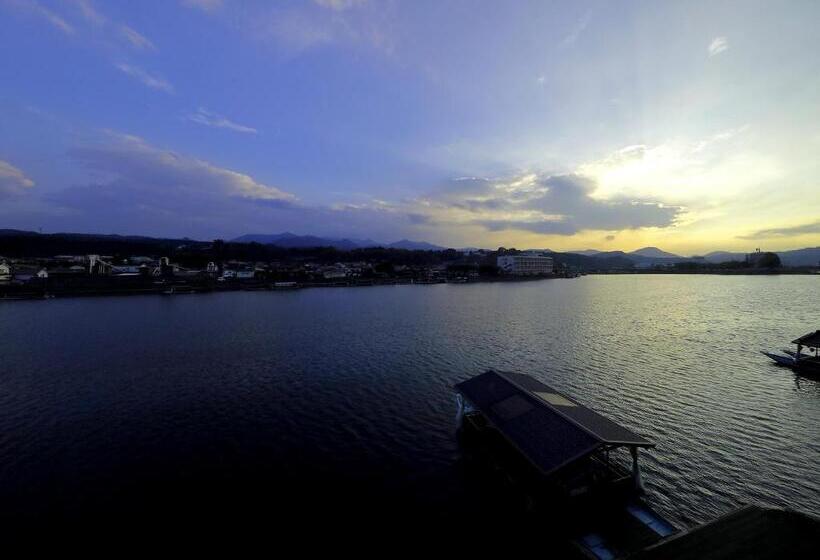 בית מלון כפרי Mikuma